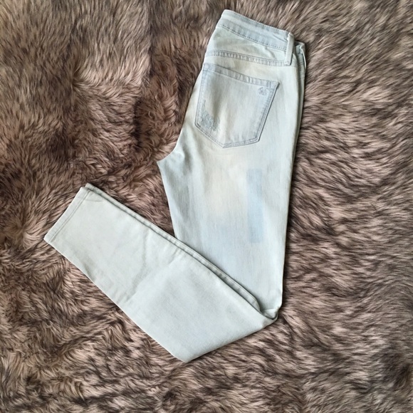 Jassica Simpson KISS Me Supper Skinny Jeans NWOT - Picture 6 of 8